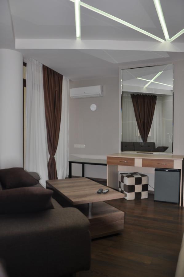 All Seasons Hotel On Freedom Square Tbilisi Eksteriør bilde