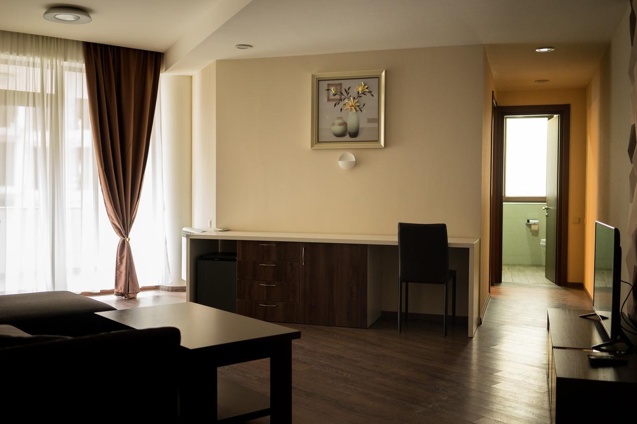 All Seasons Hotel On Freedom Square Tbilisi Eksteriør bilde