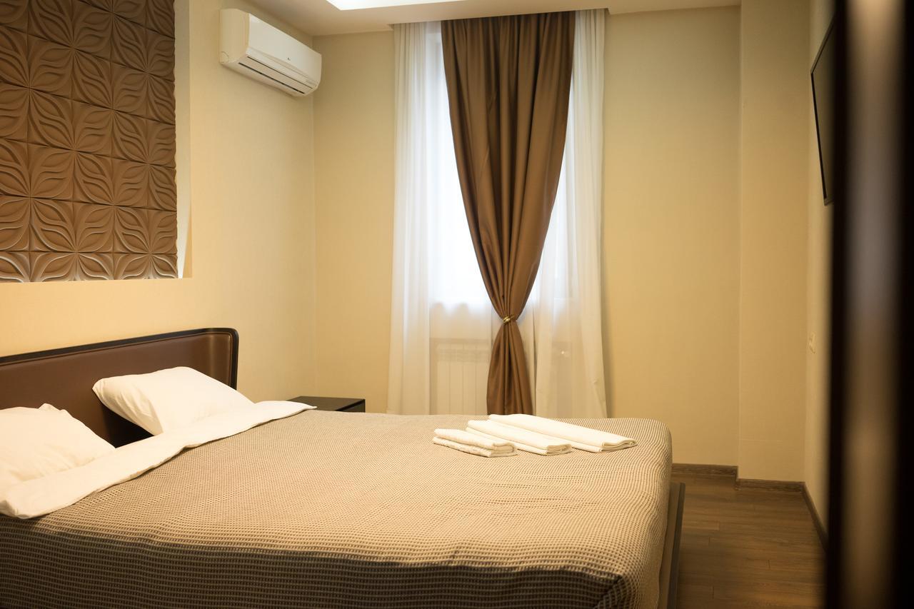 All Seasons Hotel On Freedom Square Tbilisi Eksteriør bilde